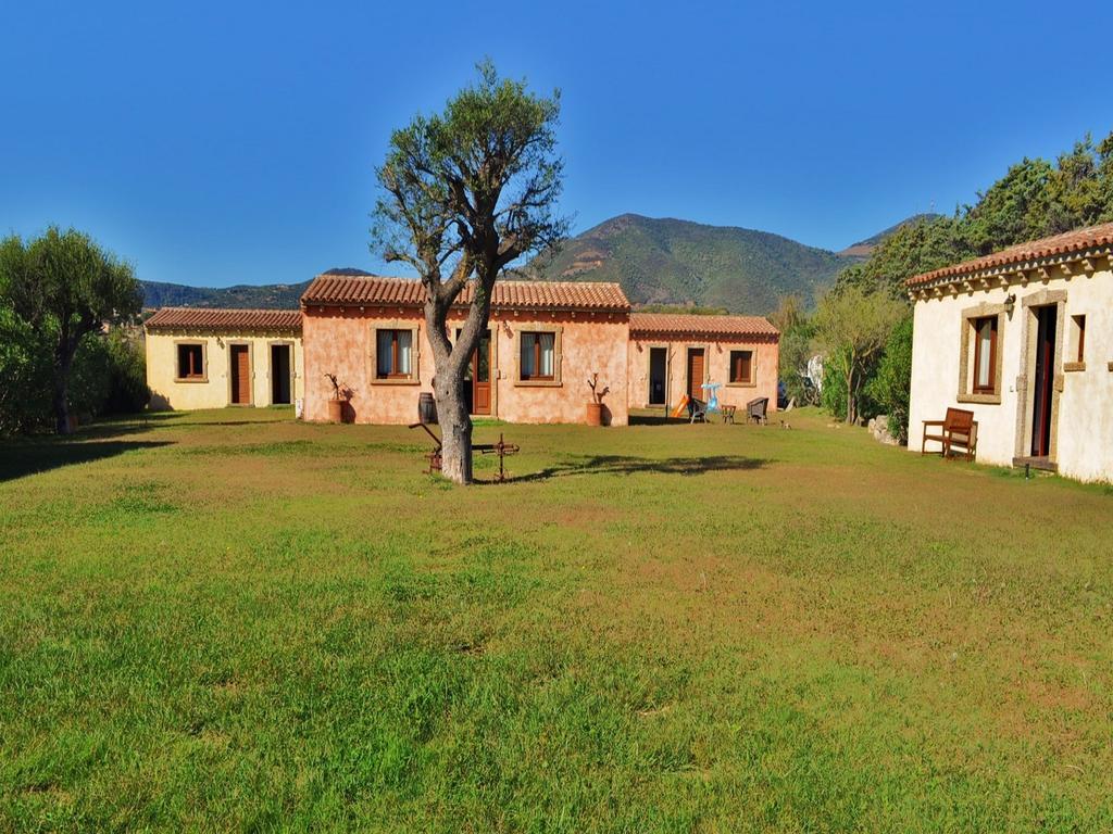 B&B Pubulos Olbia Esterno foto